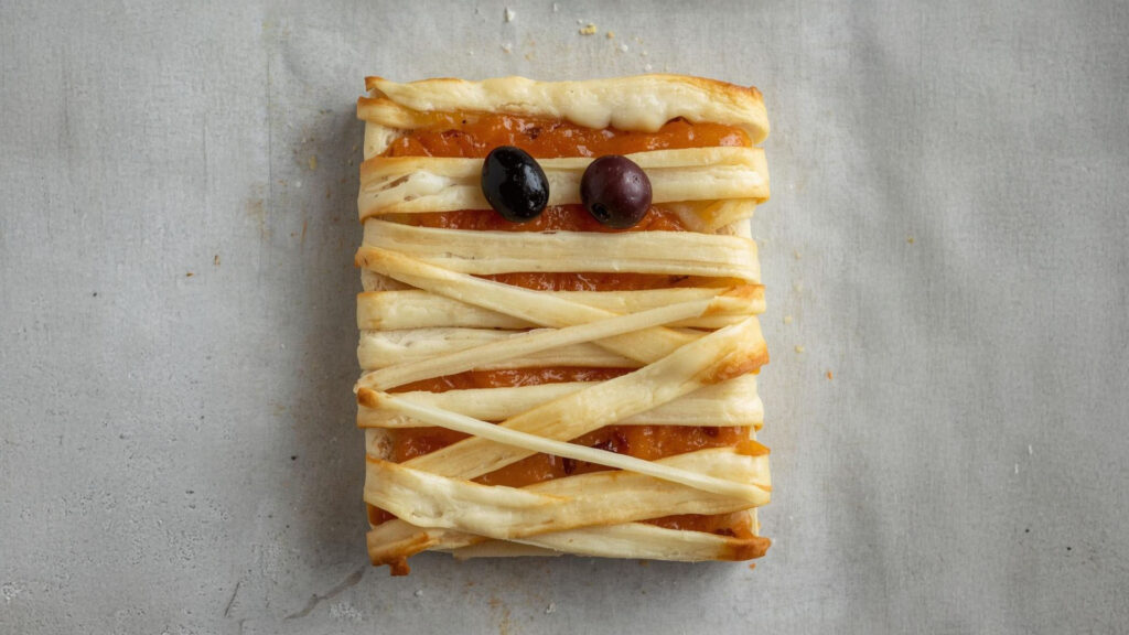 Mini momies feuilletées à la confiture de carottes au safran et fromage